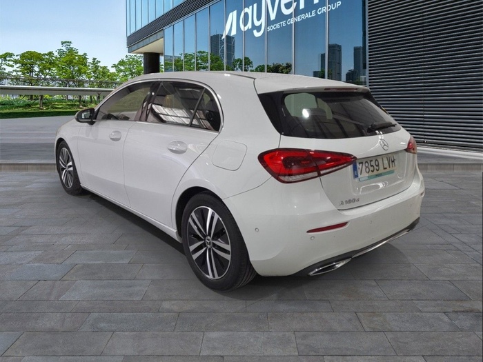 Mercedes-Benz Clase A 180 d 85 kW (116 CV) Vehículo usado en Madrid Mercedes-Benz Clase A 180 d 85 kW (116 CV) Vehículo usado en Madrid