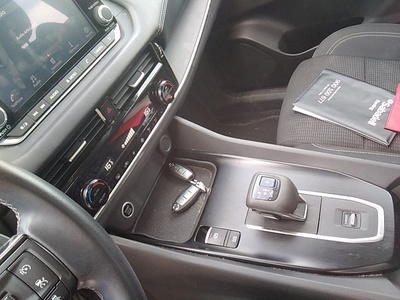 Nissan Qashqai DIG-T 158 mHEV Acenta Xtronic 116 kW (158 CV) 14 Nissan Qashqai DIG-T 158 mHEV Acenta Xtronic 116 kW (158 CV) 14