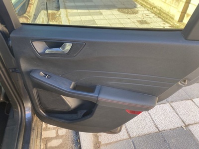 Ford Kuga 1.5 EcoBlue ST-Line 88 kW (120 CV) 11 Ford Kuga 1.5 EcoBlue ST-Line 88 kW (120 CV) 11