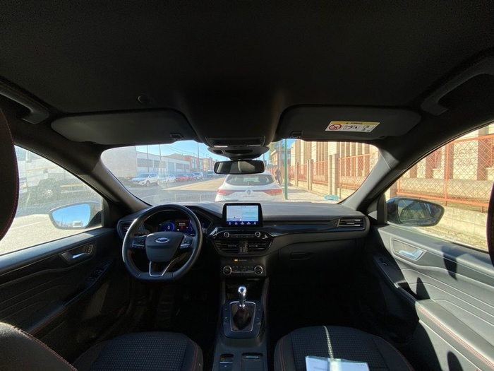 Ford Kuga 1.5 EcoBlue ST-Line 88 kW (120 CV) Vehículo usado en Madrid Ford Kuga 1.5 EcoBlue ST-Line 88 kW (120 CV) Vehículo usado en Madrid