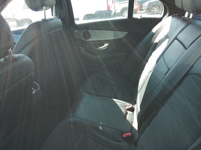 Mercedes-Benz Clase C 180 115 kW (156 CV) Vehículo usado en Madrid Mercedes-Benz Clase C 180 115 kW (156 CV) Vehículo usado en Madrid