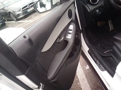 Mercedes-Benz GLC Coupé 200 d 4Matic 120 kW (163 CV) 15 Mercedes-Benz GLC Coupé 200 d 4Matic 120 kW (163 CV) 15