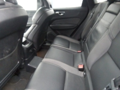 Volvo XC60 T6 Recharge R-Design AWD Auto 250 kW (340 CV) 9 Volvo XC60 T6 Recharge R-Design AWD Auto 250 kW (340 CV) 9