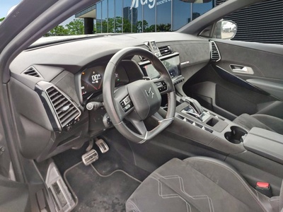 DS DS7 Crossback BlueHDi 180 Performance Line Auto 132 kW (180 CV) 7 DS DS7 Crossback BlueHDi 180 Performance Line Auto 132 kW (180 CV) 7