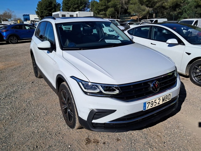 Volkswagen Tiguan Life 1.4 TSI eHybrid 180 kW (245 CV) DSG Vehículo usado en Madrid Volkswagen Tiguan Life 1.4 TSI eHybrid 180 kW (245 CV) DSG Vehículo usado en Madrid