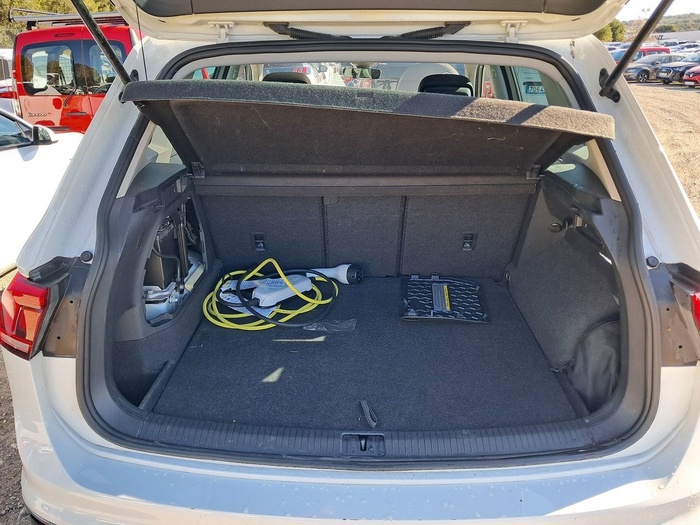 Volkswagen Tiguan Life 1.4 TSI eHybrid 180 kW (245 CV) DSG Vehículo usado en Madrid Volkswagen Tiguan Life 1.4 TSI eHybrid 180 kW (245 CV) DSG Vehículo usado en Madrid