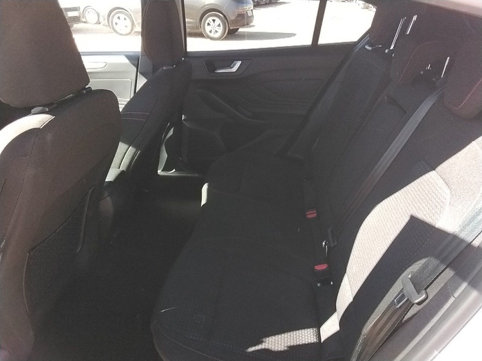 Ford Focus 1.0 Ecoboost MHEV ST-Line Style 92 kW (125 CV) Vehículo usado en Madrid Ford Focus 1.0 Ecoboost MHEV ST-Line Style 92 kW (125 CV) Vehículo usado en Madrid