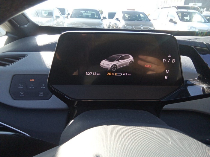 Volkswagen ID.3 Business Automático 1 vel. 150 kW (204 CV) Vehículo usado en Madrid Volkswagen ID.3 Business Automático 1 vel. 150 kW (204 CV) Vehículo usado en Madrid