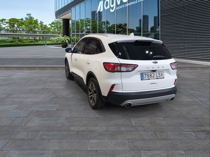 Ford Kuga 1.5 EcoBlue Titanium 88 kW (120 CV) Vehículo usado en Madrid Ford Kuga 1.5 EcoBlue Titanium 88 kW (120 CV) Vehículo usado en Madrid