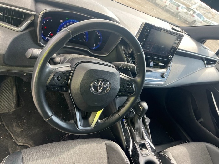 Toyota Corolla Touring Sport 125H Style E-CVT 90 kW (122 CV) Vehículo usado en Madrid Toyota Corolla Touring Sport 125H Style E-CVT 90 kW (122 CV) Vehículo usado en Madrid