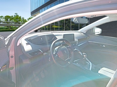 Peugeot 5008 BlueHDi 130 S&S Allure 96 kW (130 CV) 7 Peugeot 5008 BlueHDi 130 S&S Allure 96 kW (130 CV) 7