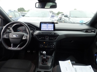 Ford Focus 1.0 Ecoboost MHEV ST-Line Style 92 kW (125 CV) 8 Ford Focus 1.0 Ecoboost MHEV ST-Line Style 92 kW (125 CV) 8