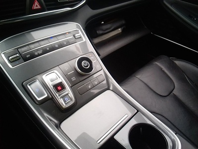 Hyundai Santa Fe 1.6 TGDi HEV Maxx 4x2 Auto 169 kW (230 CV) 10 Hyundai Santa Fe 1.6 TGDi HEV Maxx 4x2 Auto 169 kW (230 CV) 10