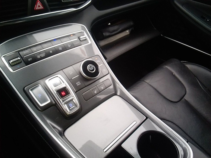 Hyundai Santa Fe 1.6 TGDi HEV Maxx 4x2 Auto 169 kW (230 CV) Vehículo usado en Madrid Hyundai Santa Fe 1.6 TGDi HEV Maxx 4x2 Auto 169 kW (230 CV) Vehículo usado en Madrid