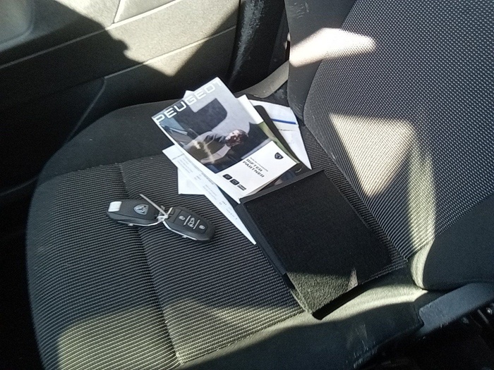 Peugeot Partner Furgon BlueHDi 100 Standard 600kg 75 kW (102 CV) Vehículo usado en Madrid Peugeot Partner Furgon BlueHDi 100 Standard 600kg 75 kW (102 CV) Vehículo usado en Madrid