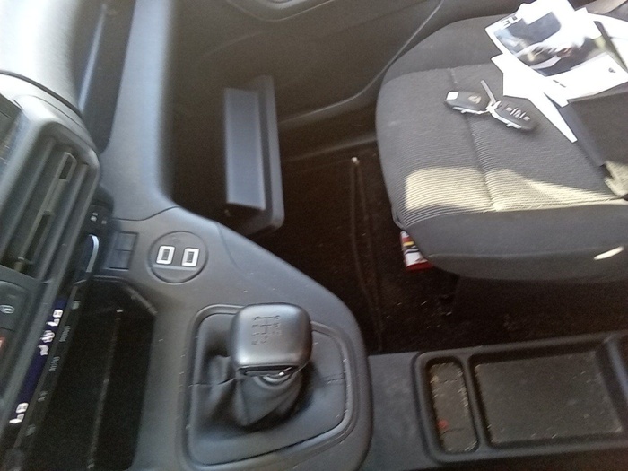 Peugeot Partner Furgon BlueHDi 100 Standard 600kg 75 kW (102 CV) Vehículo usado en Madrid Peugeot Partner Furgon BlueHDi 100 Standard 600kg 75 kW (102 CV) Vehículo usado en Madrid