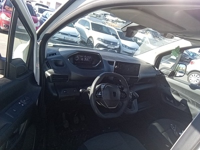 Peugeot Partner Furgon BlueHDi 100 Standard 600kg 75 kW (102 CV) 7 Peugeot Partner Furgon BlueHDi 100 Standard 600kg 75 kW (102 CV) 7