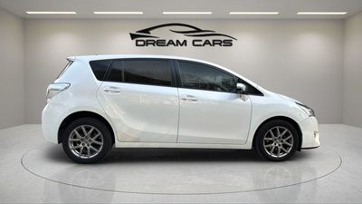 Toyota Verso 115D Advance 82 kW (112 CV) 8 Toyota Verso 115D Advance 82 kW (112 CV) 8