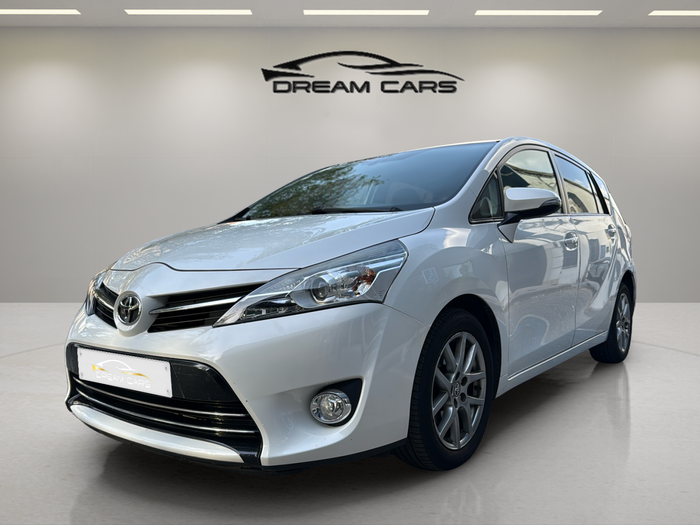 Toyota Verso 115D Advance 82 kW (112 CV) Vehículo usado en Madrid Toyota Verso 115D Advance 82 kW (112 CV) Vehículo usado en Madrid