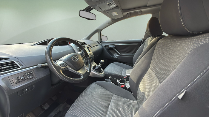 Toyota Verso 115D Advance 82 kW (112 CV) Vehículo usado en Madrid Toyota Verso 115D Advance 82 kW (112 CV) Vehículo usado en Madrid