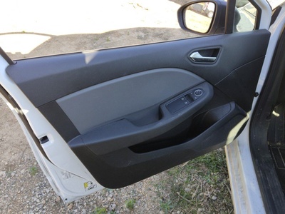 Renault Clio Business Blue dCi 63 kW (85 CV) 12 Renault Clio Business Blue dCi 63 kW (85 CV) 12