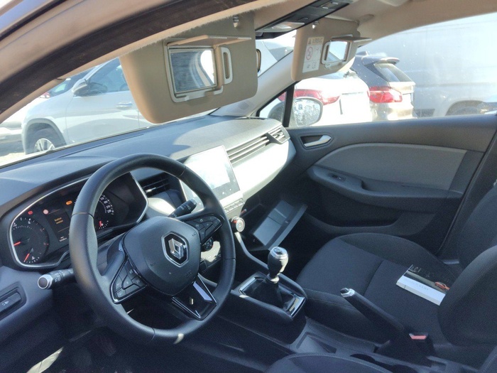 Renault Clio Business Blue dCi 63 kW (85 CV) Vehículo usado en Madrid Renault Clio Business Blue dCi 63 kW (85 CV) Vehículo usado en Madrid