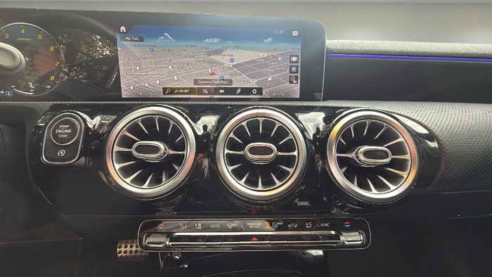 Mercedes-Benz Clase A 180 100 kW (136 CV) Vehículo usado en Madrid Mercedes-Benz Clase A 180 100 kW (136 CV) Vehículo usado en Madrid