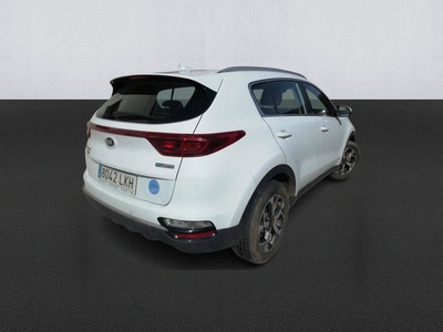 Kia Sportage 1.6 MHEV Business 4x4 100 kW (136 CV) 4 Kia Sportage 1.6 MHEV Business 4x4 100 kW (136 CV) 4