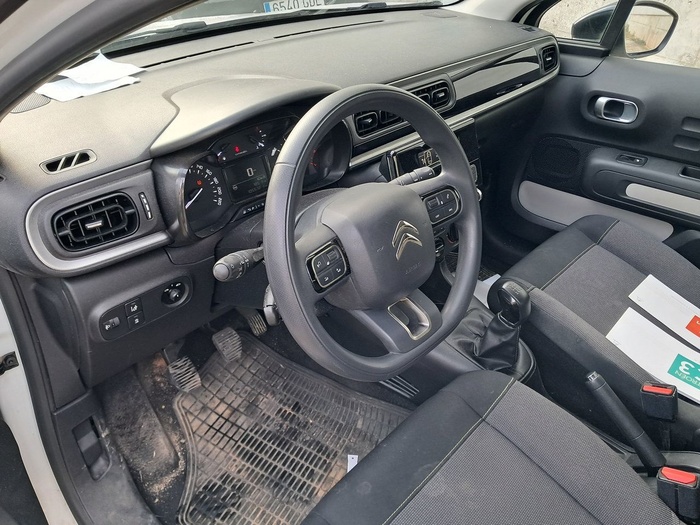 Citroen C3 BlueHDi 100 S&S Feel 73 kW (99 CV) Vehículo usado en Madrid Citroen C3 BlueHDi 100 S&S Feel 73 kW (99 CV) Vehículo usado en Madrid