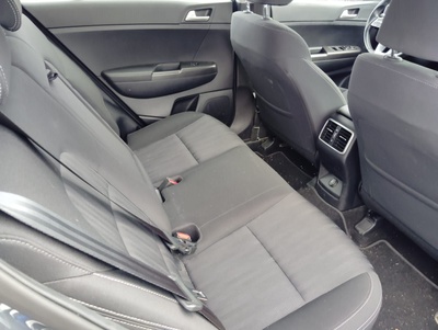 Kia Sportage 1.6 CRDi VGT Business 4x2 85 kW (115 CV) 15 Kia Sportage 1.6 CRDi VGT Business 4x2 85 kW (115 CV) 15