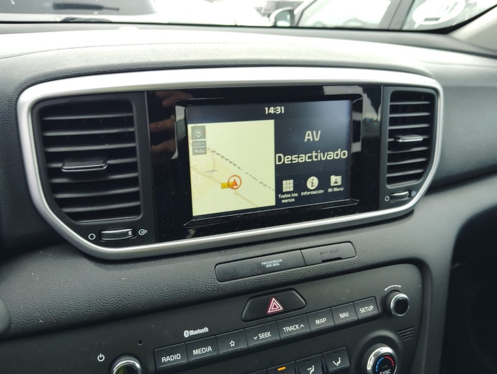 Kia Sportage 1.6 CRDi VGT Business 4x2 85 kW (115 CV) Vehículo usado en Madrid Kia Sportage 1.6 CRDi VGT Business 4x2 85 kW (115 CV) Vehículo usado en Madrid