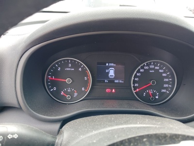 Kia Sportage 1.6 CRDi VGT Business 4x2 85 kW (115 CV) 9 Kia Sportage 1.6 CRDi VGT Business 4x2 85 kW (115 CV) 9