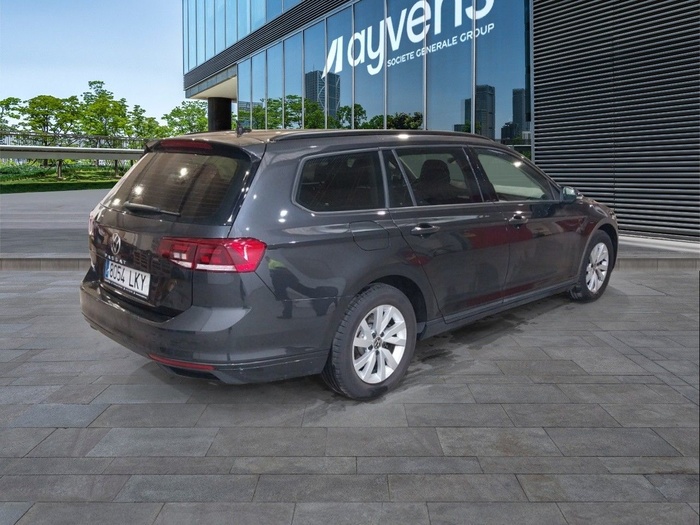 Volkswagen Passat Variant Business 1.6 TDI 88 kW (120 CV) DSG Vehículo usado en Madrid Volkswagen Passat Variant Business 1.6 TDI 88 kW (120 CV) DSG Vehículo usado en Madrid