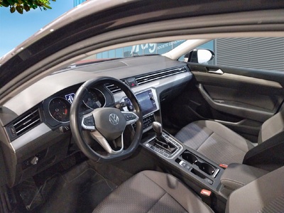 Volkswagen Passat Variant Business 1.6 TDI 88 kW (120 CV) DSG 14 Volkswagen Passat Variant Business 1.6 TDI 88 kW (120 CV) DSG 14