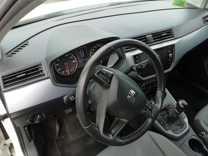 SEAT Arona 1.0 TSI Style Go2 81 kW (110 CV) Vehículo usado en Madrid SEAT Arona 1.0 TSI Style Go2 81 kW (110 CV) Vehículo usado en Madrid