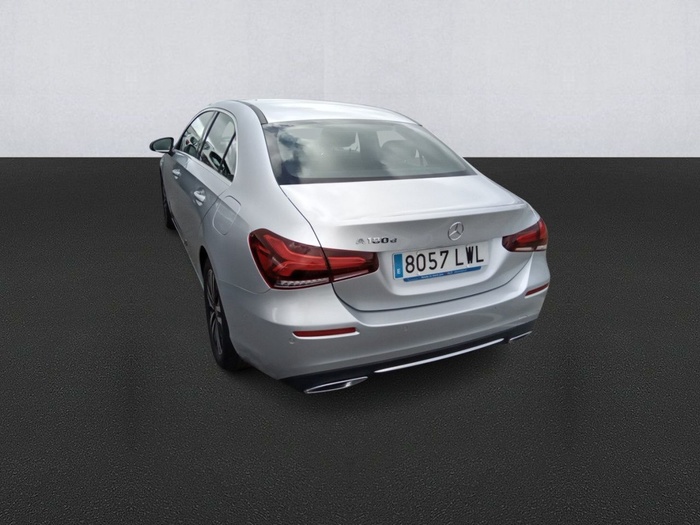 Mercedes-Benz Clase A 180 d 85 kW (116 CV) Vehículo usado en Madrid Mercedes-Benz Clase A 180 d 85 kW (116 CV) Vehículo usado en Madrid