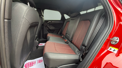 Audi Q3 Sportback Black line 35 TDI 110 kW (150 CV) S tronic 13 Audi Q3 Sportback Black line 35 TDI 110 kW (150 CV) S tronic 13