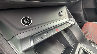 Audi Q3 Sportback Black line 35 TDI 110 kW (150 CV) S tronic 19 Audi Q3 Sportback Black line 35 TDI 110 kW (150 CV) S tronic 19