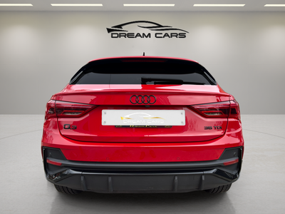 Audi Q3 Sportback Black line 35 TDI 110 kW (150 CV) S tronic 5 Audi Q3 Sportback Black line 35 TDI 110 kW (150 CV) S tronic 5