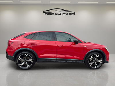 Audi Q3 Sportback Black line 35 TDI 110 kW (150 CV) S tronic 6 Audi Q3 Sportback Black line 35 TDI 110 kW (150 CV) S tronic 6