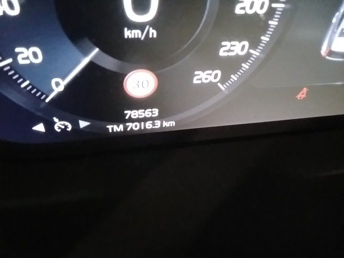 Volvo XC40 T2 Momentum Pro Auto 95 kW (129 CV) Vehículo usado en Madrid Volvo XC40 T2 Momentum Pro Auto 95 kW (129 CV) Vehículo usado en Madrid