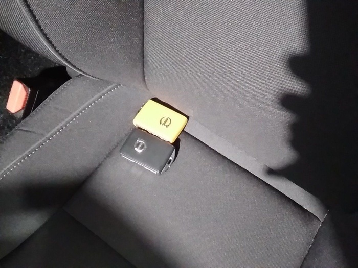 Volvo XC40 T2 Momentum Pro Auto 95 kW (129 CV) Vehículo usado en Madrid Volvo XC40 T2 Momentum Pro Auto 95 kW (129 CV) Vehículo usado en Madrid