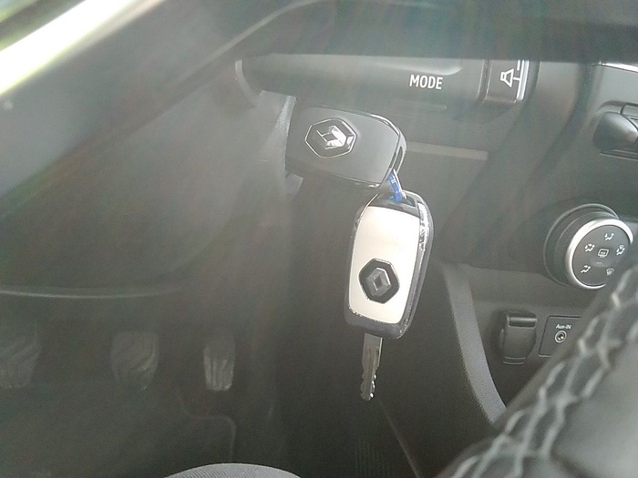 Renault Clio Equilibre TCe 66 kW (90 CV) Vehículo usado en Madrid Renault Clio Equilibre TCe 66 kW (90 CV) Vehículo usado en Madrid