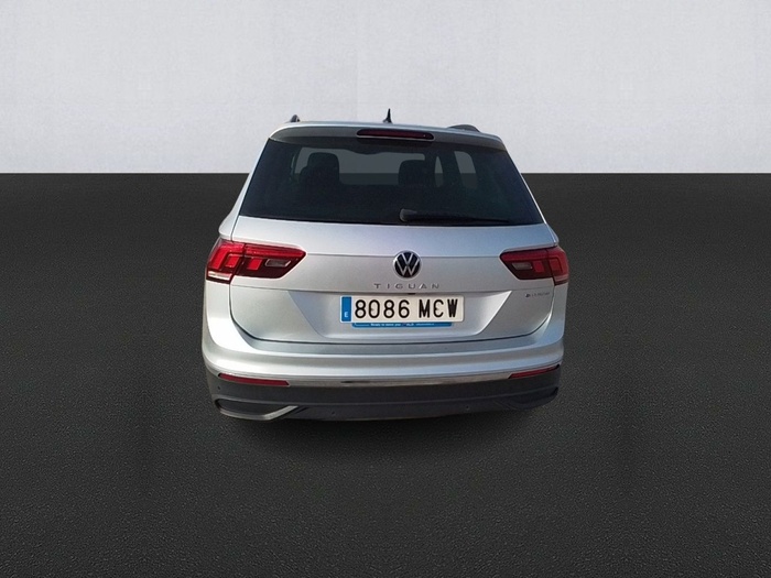 Volkswagen Tiguan Life 1.4 TSI eHybrid 180 kW (245 CV) DSG Vehículo usado en Madrid Volkswagen Tiguan Life 1.4 TSI eHybrid 180 kW (245 CV) DSG Vehículo usado en Madrid