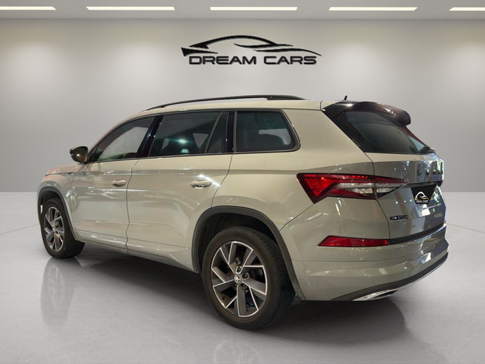 Skoda Kodiaq 1.5 TSI Sportline 4x2 110 kW (150 CV) Vehículo usado en Madrid Skoda Kodiaq 1.5 TSI Sportline 4x2 110 kW (150 CV) Vehículo usado en Madrid