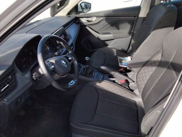 Skoda Scala 1.0 TSI Emotion 70 kW (95 CV) Vehículo usado en Madrid Skoda Scala 1.0 TSI Emotion 70 kW (95 CV) Vehículo usado en Madrid