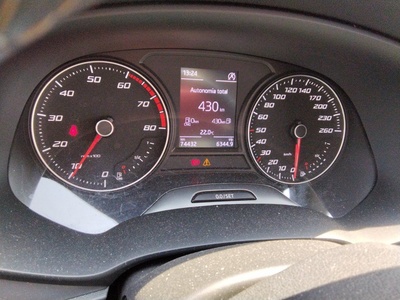 SEAT León 1.4 TGI GNC S&S Style 81 kW (110 CV) 8 SEAT León 1.4 TGI GNC S&S Style 81 kW (110 CV) 8