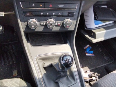 SEAT León 1.4 TGI GNC S&S Style 81 kW (110 CV) 12 SEAT León 1.4 TGI GNC S&S Style 81 kW (110 CV) 12