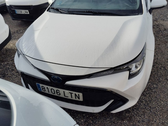 Toyota Corolla 1.8 125H Business Plus E-CVT 90 kW (122 CV) Vehículo usado en Madrid Toyota Corolla 1.8 125H Business Plus E-CVT 90 kW (122 CV) Vehículo usado en Madrid