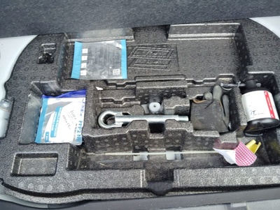 Toyota Corolla 1.8 125H Business Plus E-CVT 90 kW (122 CV) 12 Toyota Corolla 1.8 125H Business Plus E-CVT 90 kW (122 CV) 12